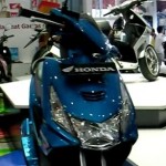 Tarung design,… Honda Beat vs Yamaha New Mio Sporty … !!!
