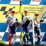 Rossi juara di San Marino, … Lorenzo agak tertahan aksi Pedrosa … !!!