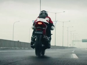New Honda CBR150R tampak belakang