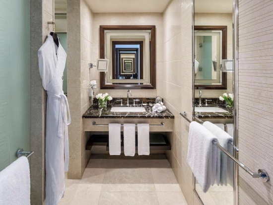 Bath Room Fairmont Makkah
