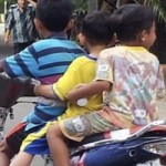 Jiaaah bocil riding sambil wheelie,… salah perhitungan, lho kok gedubraaak …???