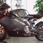 Weleeegh… weeeleeegh, … Ducati 999 Full Carbon …!!!