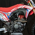 Head-to-Head Honda CRF150L vs Kawasaki KLX 150,… duel soal engine siapa yang lebih unggul …??? (1)